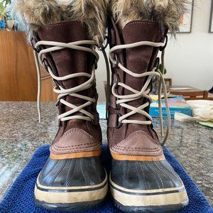 Sorel Joan of Arctic snow boots size 7